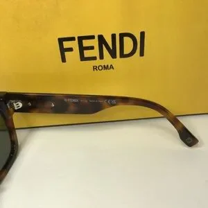 ? - New Authentic FENDI FE40078I 52N Havana Green Sunglasses Fendi | Accessories | New Authentic Fendi Fe4078i 52n Havana  main image 4